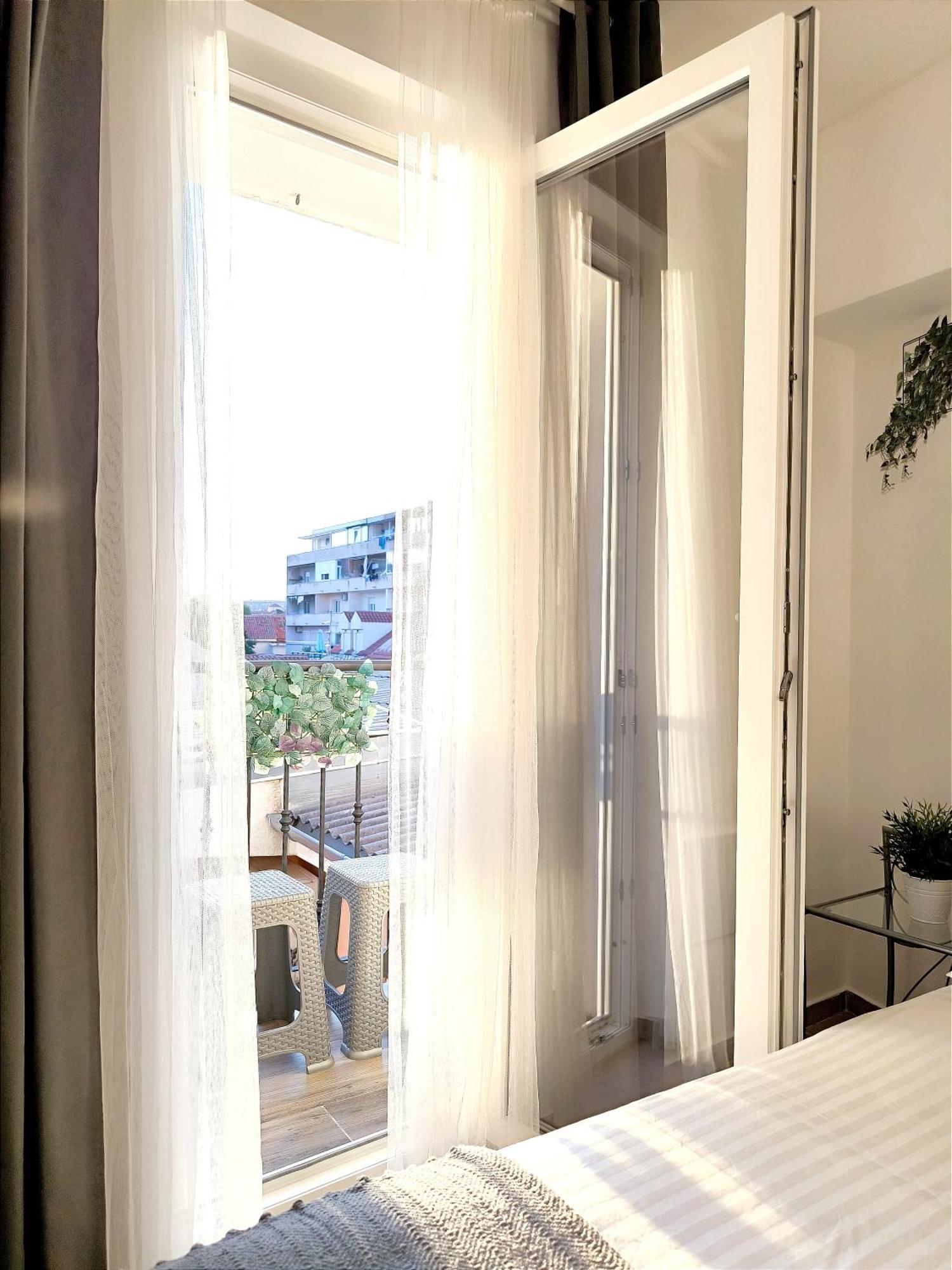 Central Apartment & Room Niko สปลิท ภายนอก รูปภาพ