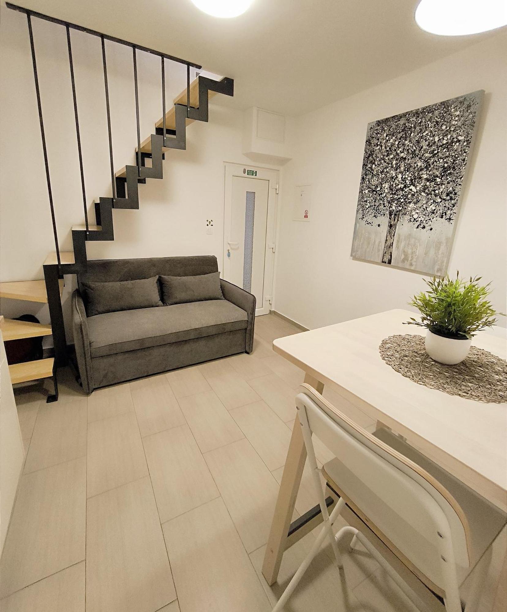 Central Apartment & Room Niko สปลิท ภายนอก รูปภาพ